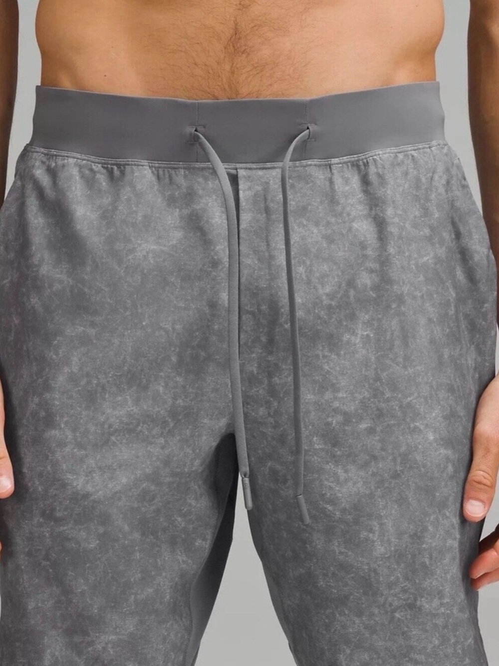 Lululemon T.H.E. Linerless Short 9” GVAA Gravel Dust Asphalt Grey Men’s Small